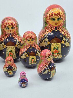 Cupzeub Tiocag Hand-Painted Russian Matryoshka Nesting Dolls Set Of 7